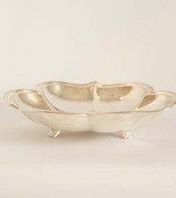 Load image into Gallery viewer, Reed &amp; Barton Silverplate Footed Bowl
