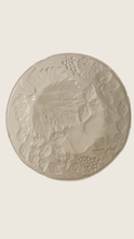 Load image into Gallery viewer, Vintage Majolica Plate Set
