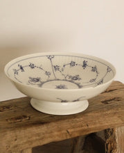 Load image into Gallery viewer, Vintage Royal Copenhagen Compote
